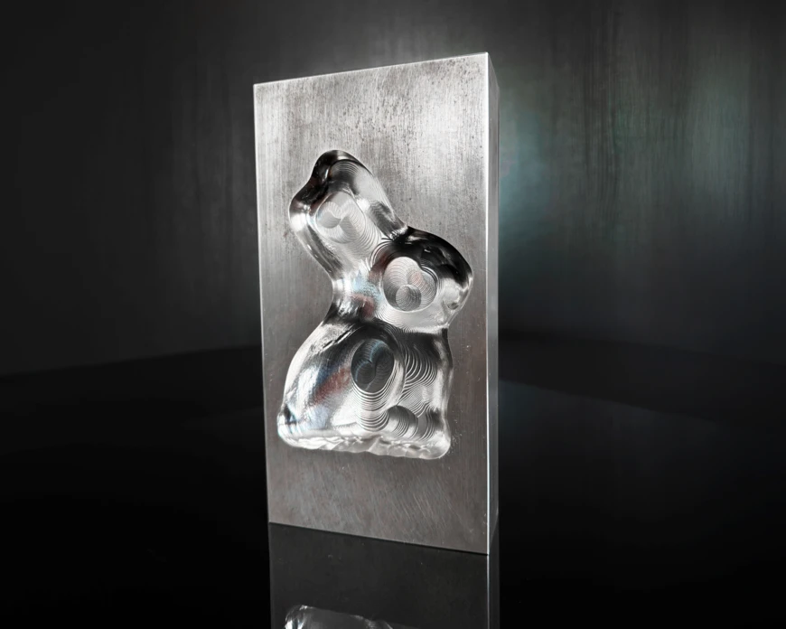 A molded plate in the shape of a rabbit, milled with Pokolm milling tools.