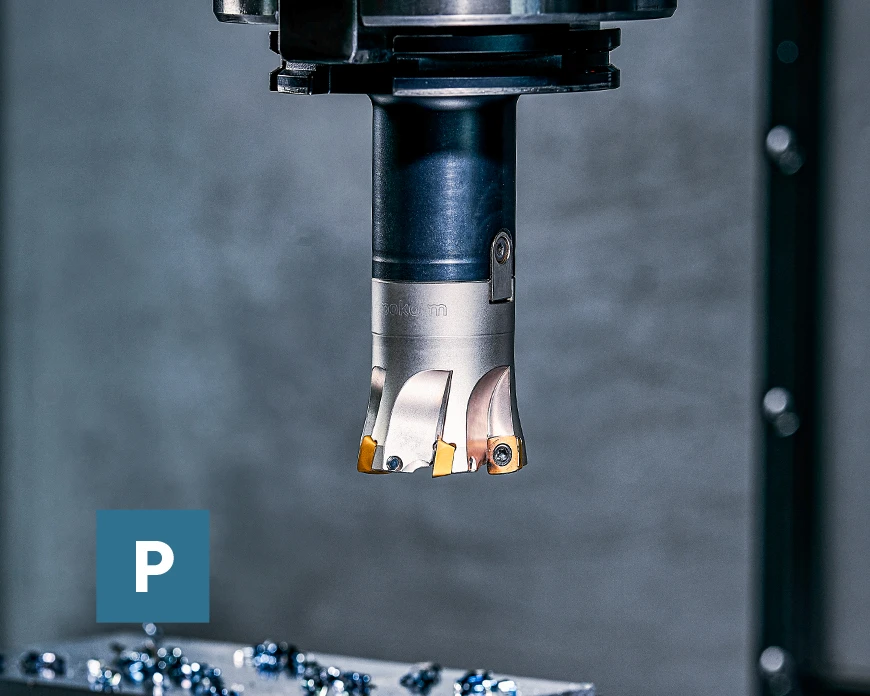 Quadworx, the High-feed milling cutter for universal use and maximum cost-effectiveness, processes steel.